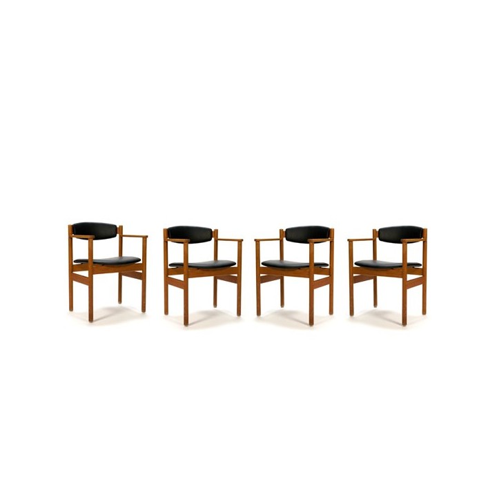 Set of 4 FDB Denmark chairs - Retro Studio