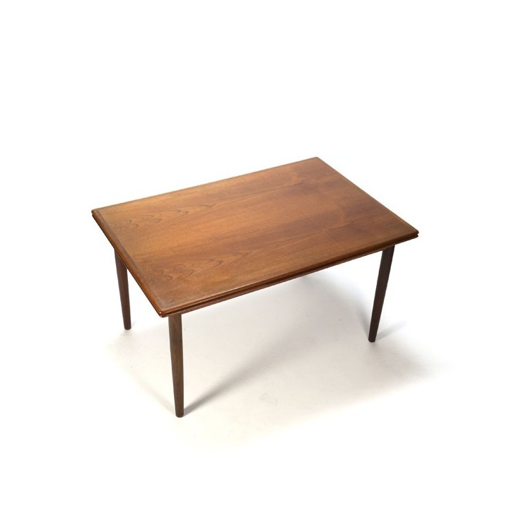 Deense design eettafel - Retro Studio