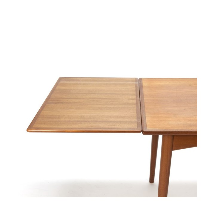 Omann Jun's Møbelfabrik dining table - Retro Studio