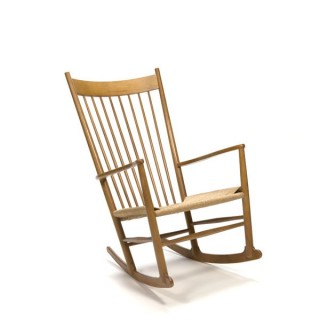 Hans J. Wegner schommelstoel J16 - Retro Studio