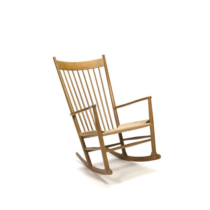 Hans J. Wegner rocking chair J16 - Retro Studio