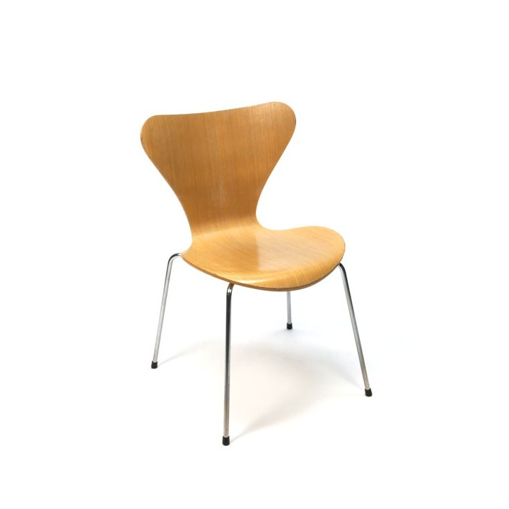 Arne Jacobsen butterfly chair - Retro Studio