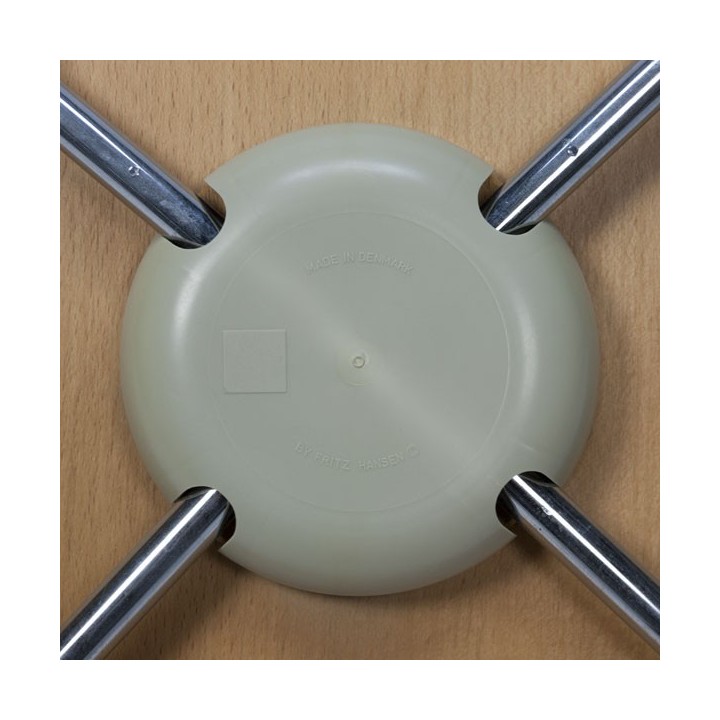 Arne Jacobsen butterfly chair - Retro Studio