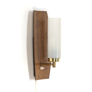 Wandlamp met houten achterzijde - Retro Studio