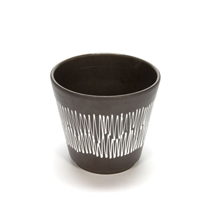 Brown flowerpot - Retro Studio