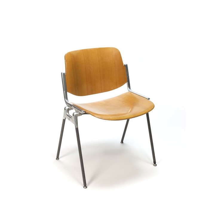 Beech Castelli chair - Retro Studio