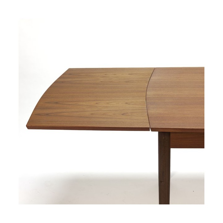 Teak dining table Danish design - Retro Studio