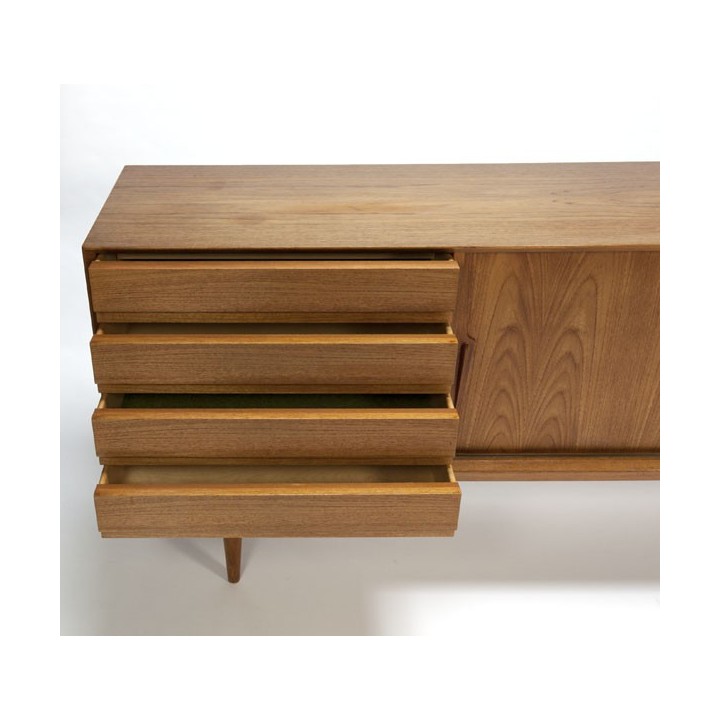 Omann Jun's Møbelfabrik low sideboard vintage - Retro Studio