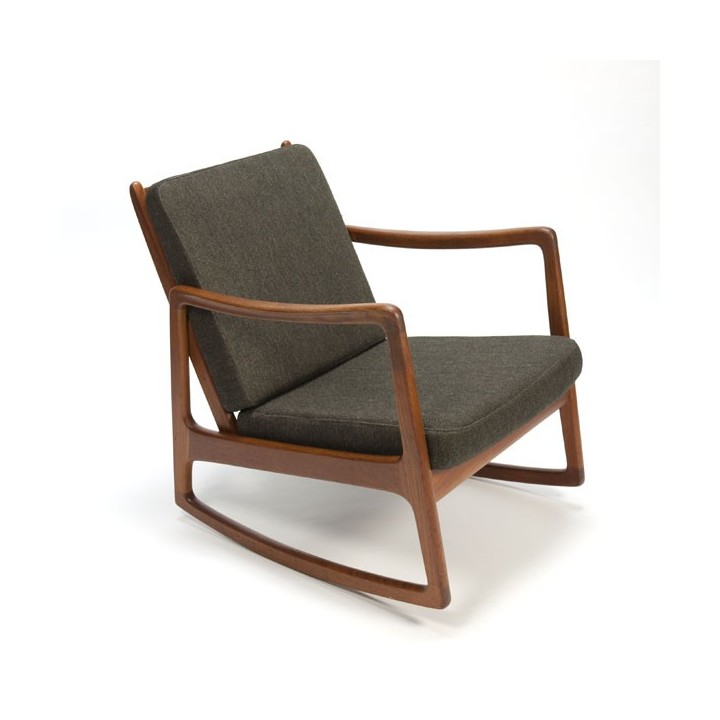 Ole Wanscher rocking chair in teak - Retro Studio