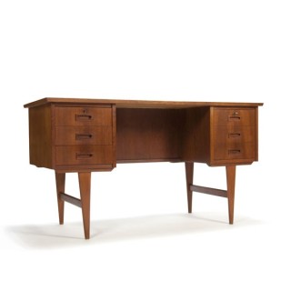Danish desk in teak - Retro Studio