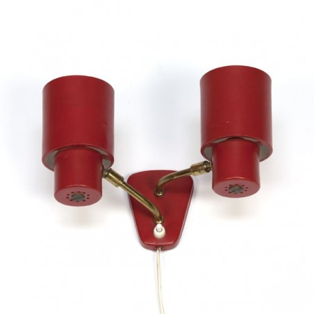 Wandlamp met 2 rode kapjes