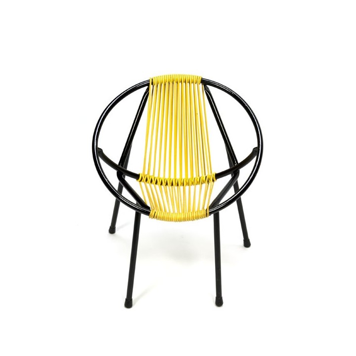 Child's chair by Roh - Retro Studio
