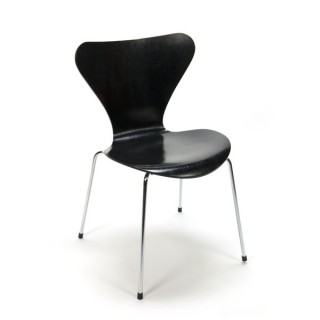 Butterfly chair black by Arne Jacobsen - Retro Studio