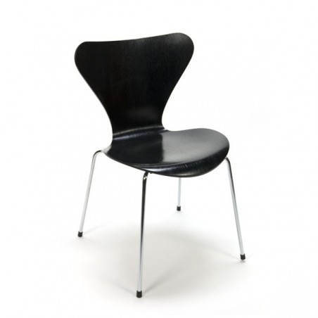 Vlinderstoel zwart van Arne Jacobsen