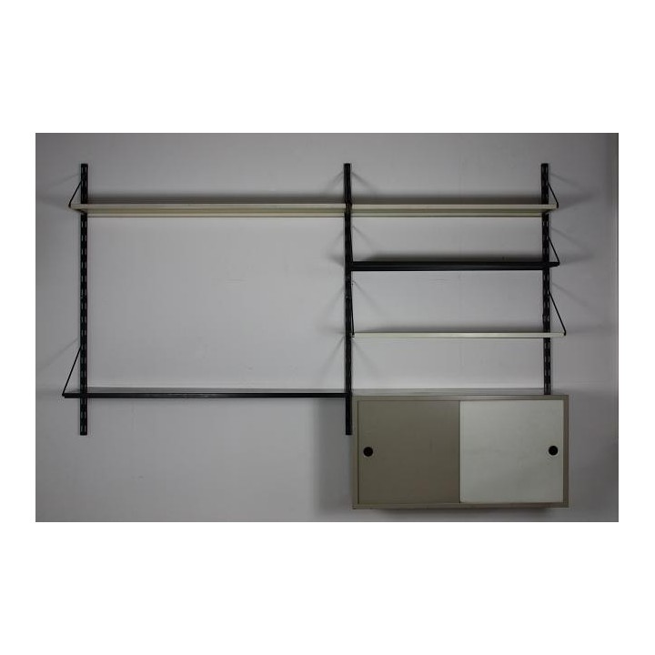 Pilastro wall system - Retro Studio