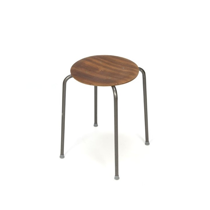 Industriele kruk met teakhouten zitting - Retro Studio