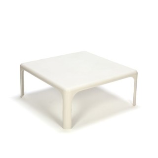 Italian plastic design coffee table by Vico Magistretti -