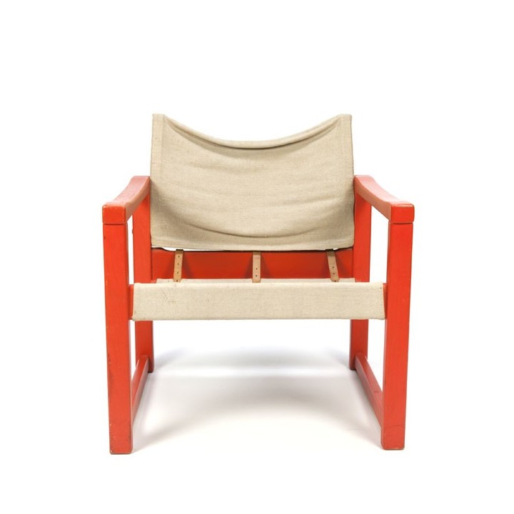 Houten fauteuil met jute zitting ontwerp Karin Mobring -