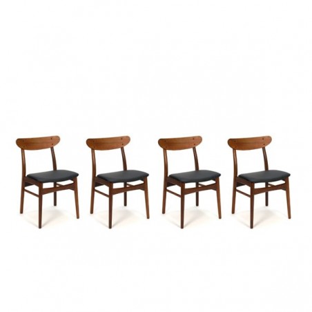 Set van 4 Deense design stoelen