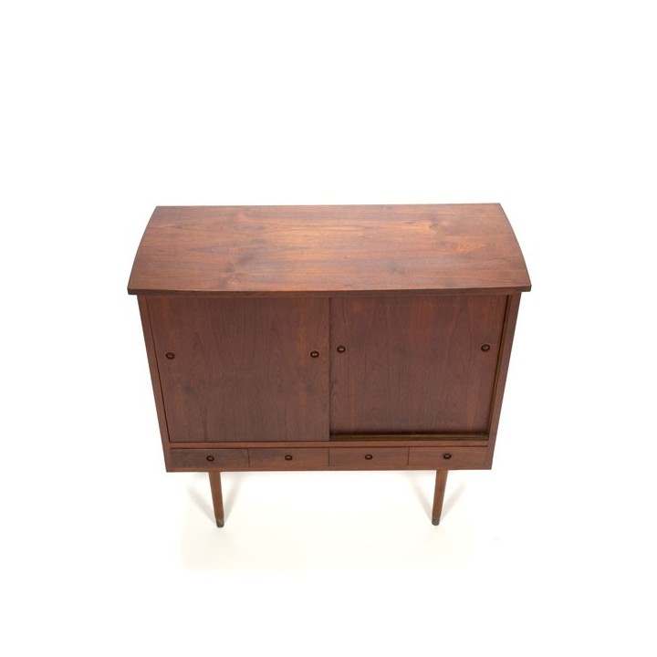 Danish cabinet with sliding doors on brass feet - Retro