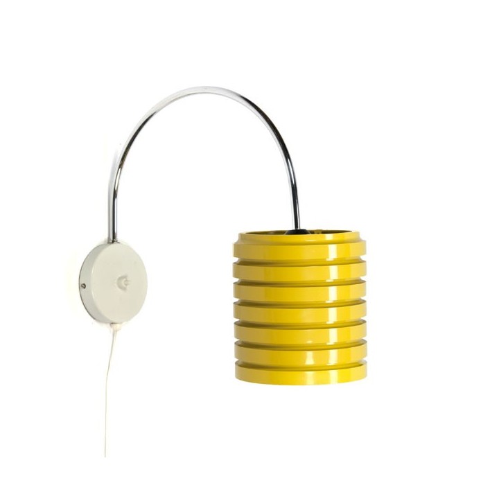 Wall lamp with yellow plastic shade - Retro Studio