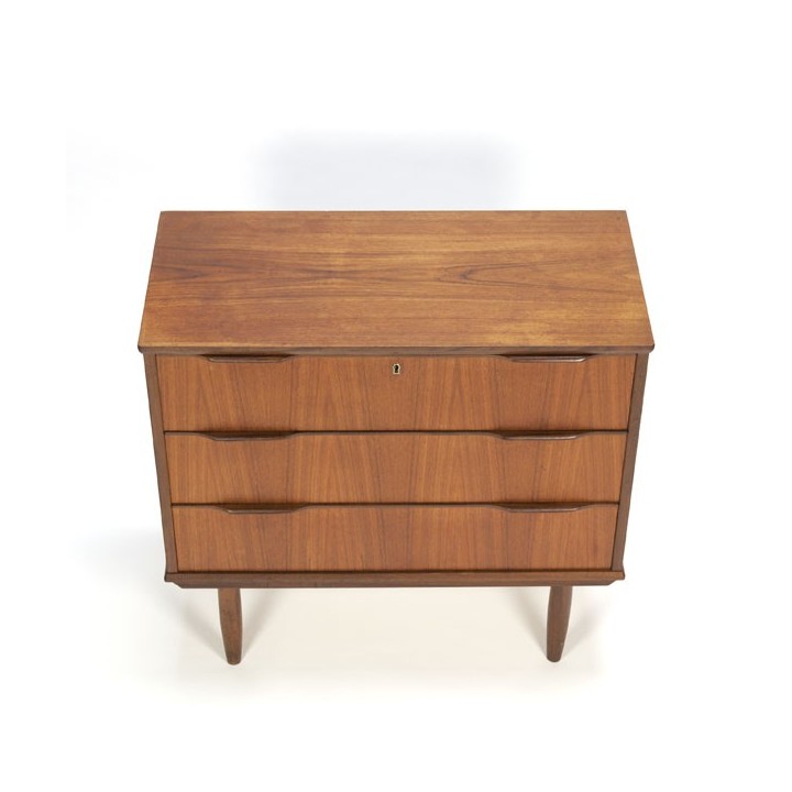 Danish teak dresser with 3 drawers - Retro Studio