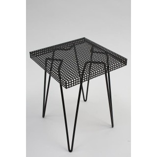 Metal side table black - Retro Studio