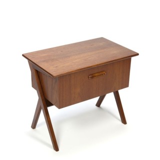 Small cabinet with large drawer in teak - Retro Studio
