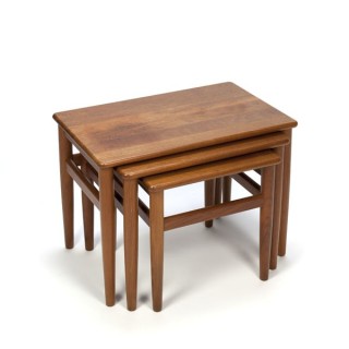 Nesting tables set of 3 in massive teak