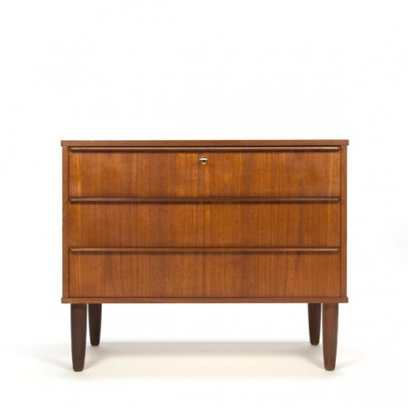 Dresser with 3 drawers in teak