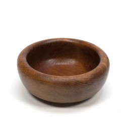 Bowl of teak with thick edge