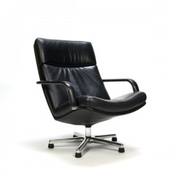 fauteuil F154 - Retro Studio
