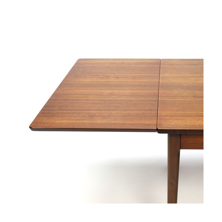 Danish design dining table on brass feet - Retro Studio