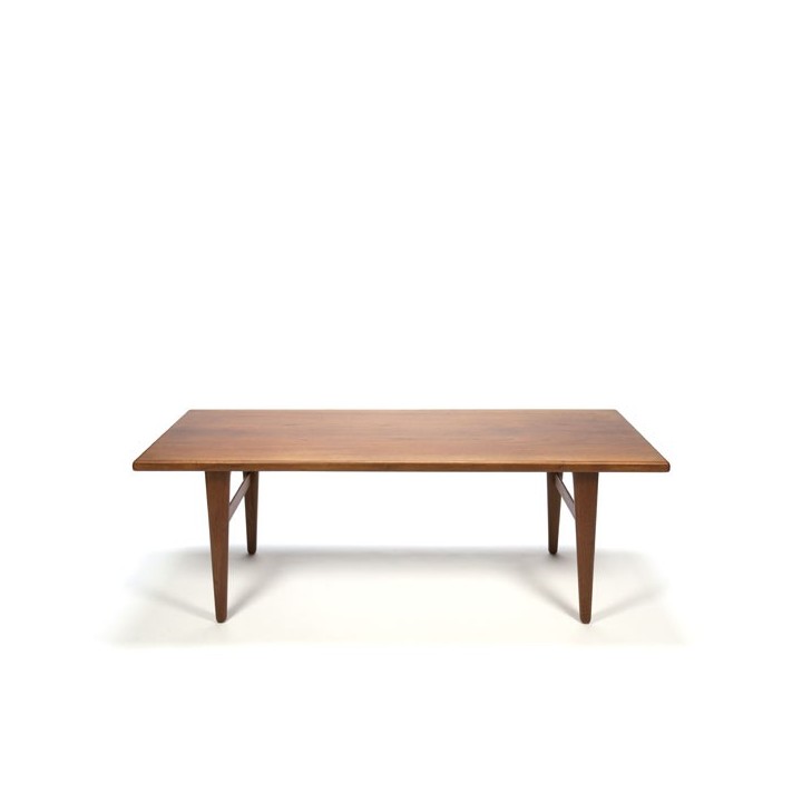 Danish teak coffee table - Retro Studio