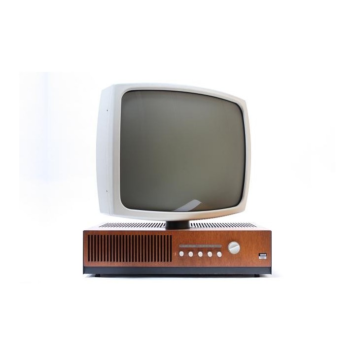 Wega System 3000 television - Retro Studio