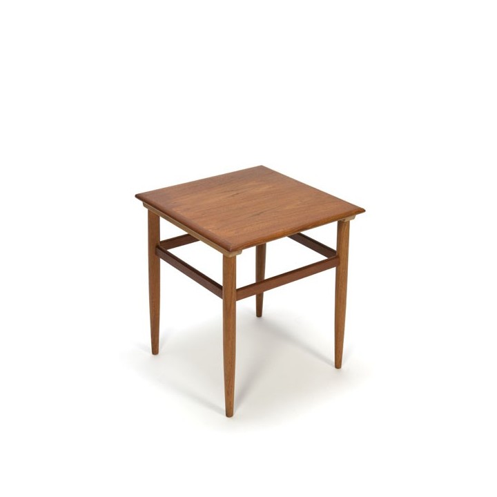 Small side-/ coffee table in teak - Retro Studio