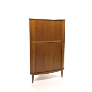 Skovmand & Andersen corner cabinet in teak - Retro Studio