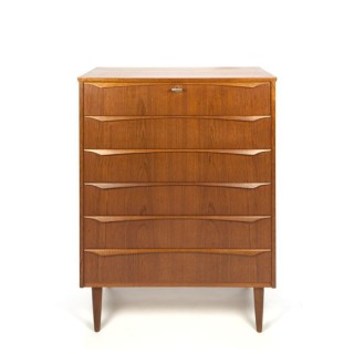 Danish dresser with special handles - Retro Studio