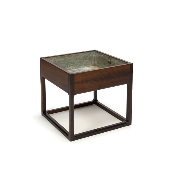 Aksel Kjersgaard planter in rosewood - Retro Studio