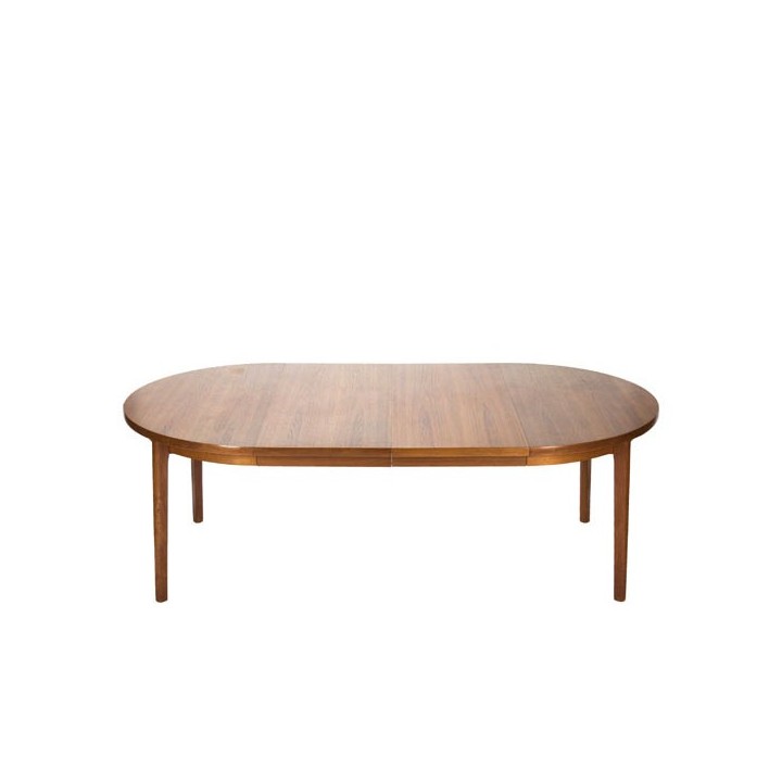 Large Danish oval dining table with 2 leaves in teak -
