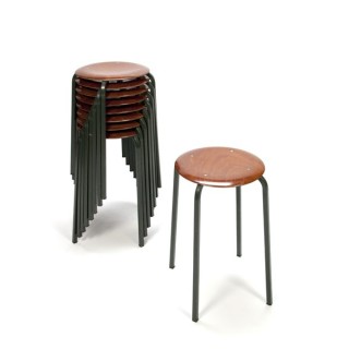 Set van 9 industriele krukken - Retro Studio