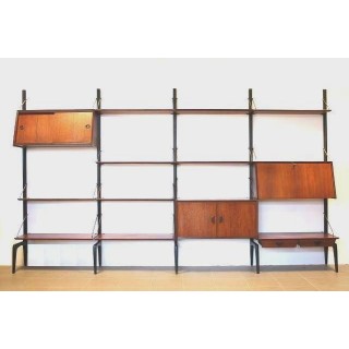 Louis van Teeffelen wall system - Retro Studio