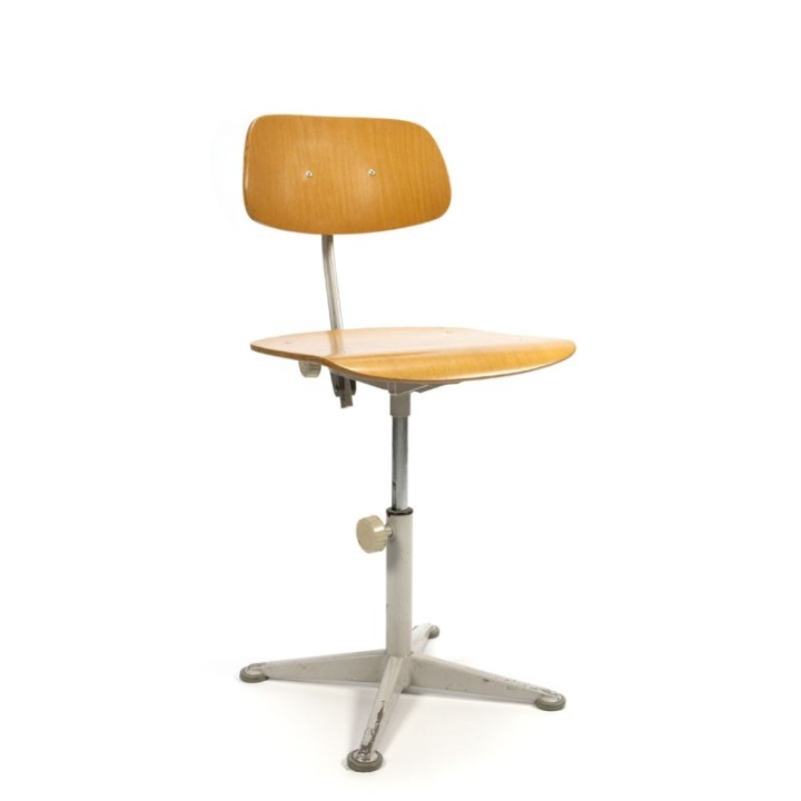 Friso Kramer industrial architect chair