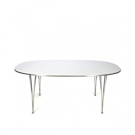 Super Ellips design dining table