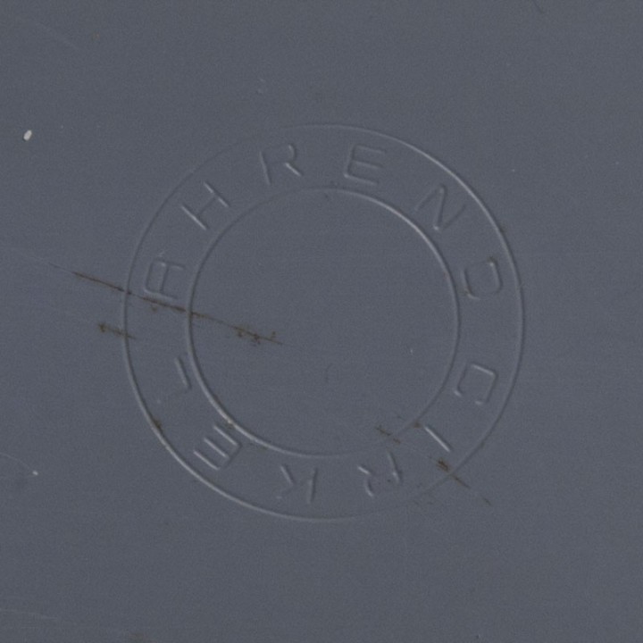 Schoolbureau of schooltafel type Result van Friso Kramer