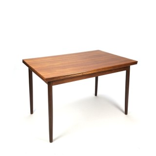 Klein model Deense eettafel in teak