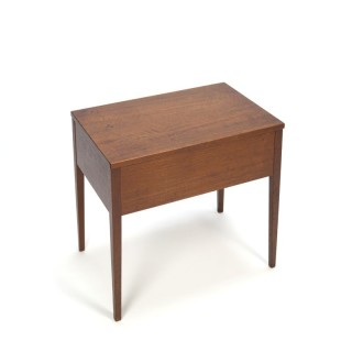 Teak box/ cabinet op high leg