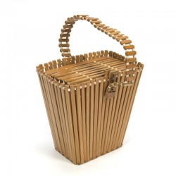 Handtas van bamboe uit de zestiger jaren