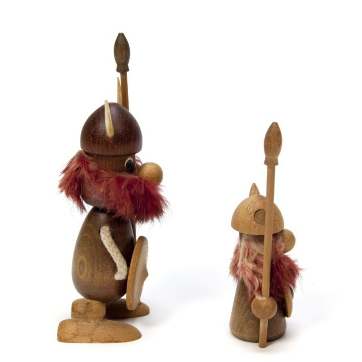 Set van 2 kleine Noorse houten Vikingen