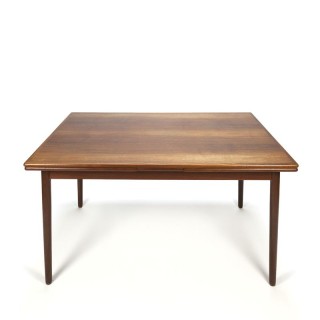 Danish dining table in teak